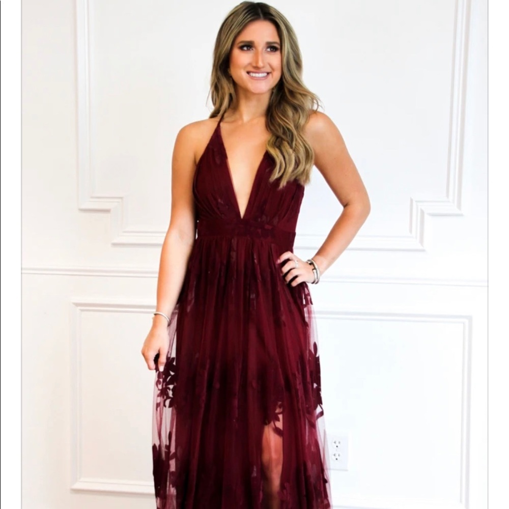 HERE COMES THE BRIDE MAXI DRESS: BURGUNDY